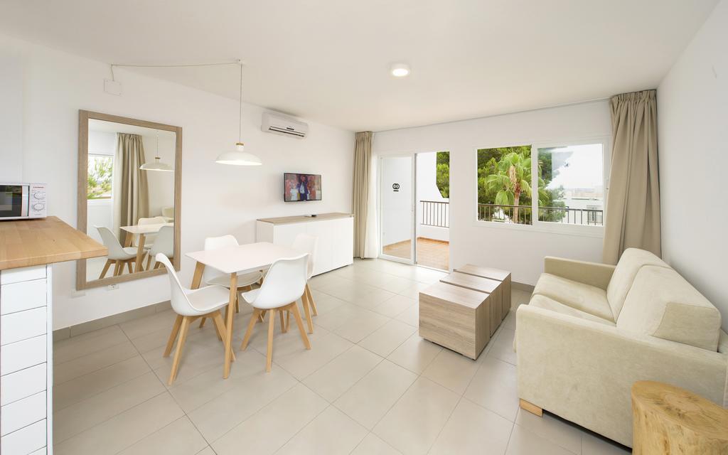 Apartamentos Vibra Riviera Sant Antoni de Portmany Exterior foto