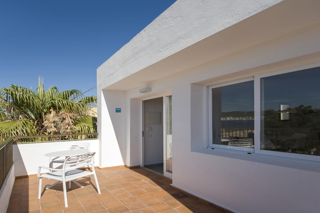 Apartamentos Vibra Riviera Sant Antoni de Portmany Exterior foto