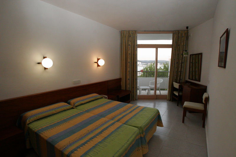 Apartamentos Vibra Riviera Sant Antoni de Portmany Exterior foto