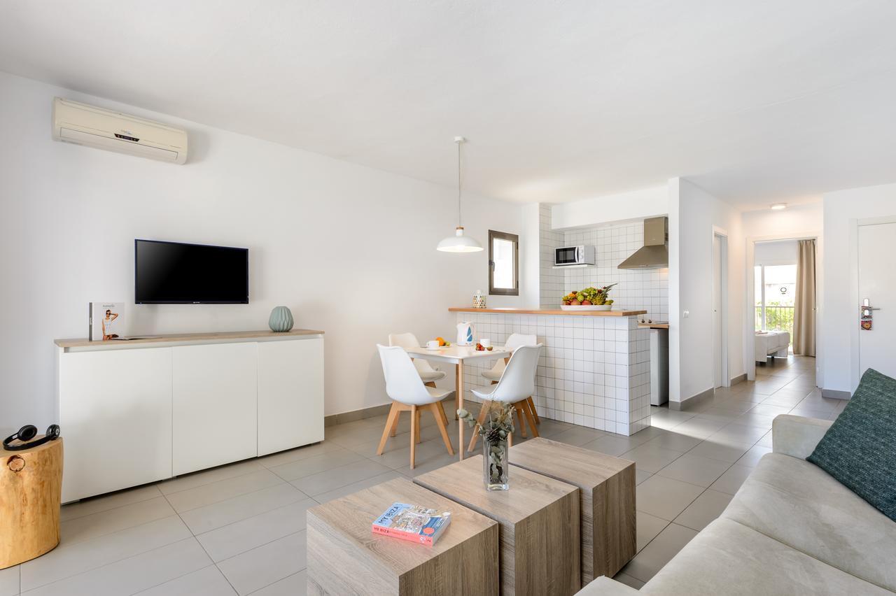 Apartamentos Vibra Riviera Sant Antoni de Portmany Exterior foto